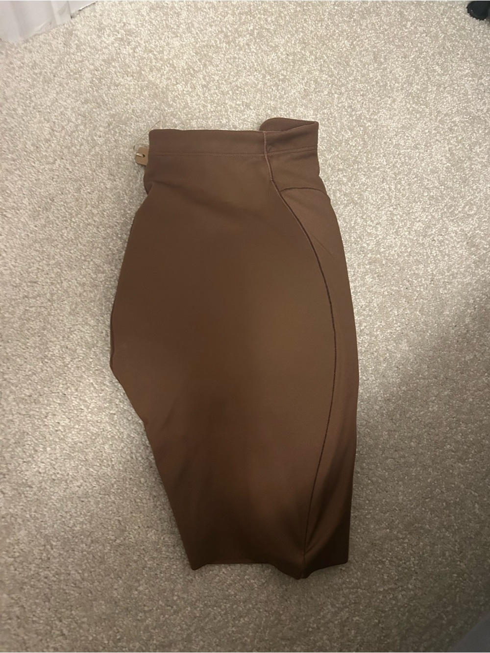 SKIMS BUTT AND HIP ENHANCING MID THIGH SHORT
